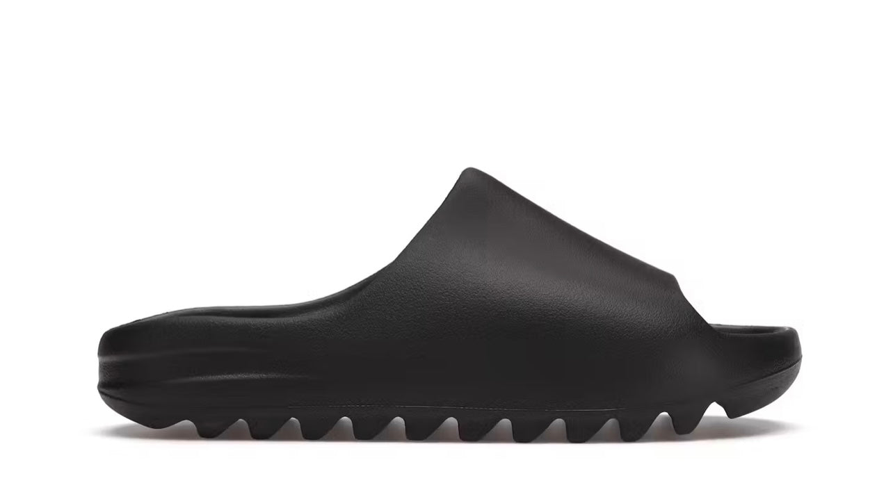 Yeezy Slides onyx